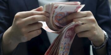 El crecimiento descontrolado de la deuda que está alimentando el auge inmobiliario podría derrumbar el sistema financiero chino.